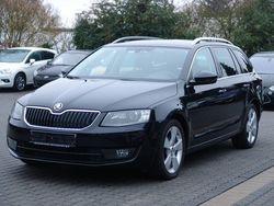 Schwarz metallic Gebraucht 2014 Skoda Octavia Elegance Kombi | 15.900 € (Teuer)