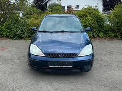 Blau Gebraucht 2004 Ford Focus Kleinwagen | 300 € (Superpreis)