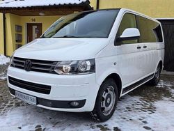 Weiß/dach schwarz Gebraucht 2011 VW Transporter Edition Van | 8.450 €