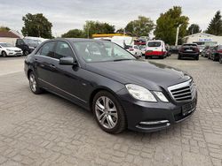 Grau Gebraucht 2011 Mercedes E350 Limousine | 11.400 € (Fairer Preis)