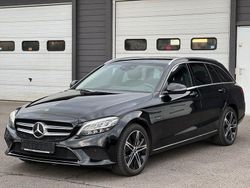 Schwarz Gebraucht 2021 Mercedes C300e Kombi | 17.900 €