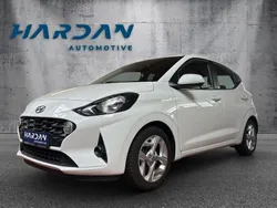 Weiß Gebraucht 2021 Hyundai i10 Trend Kleinwagen | 12.790 € (Teuer)