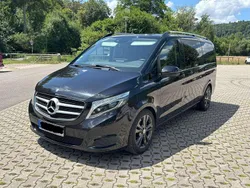 Schwarz Gebraucht 2017 Mercedes V250 Avantgarde Van / Kleinbus | 36.500 € (Fairer Preis)