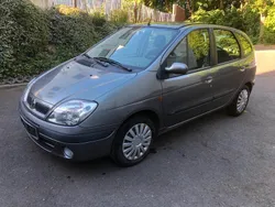 Grau Gebraucht 2003 Renault Scénic Van / Kleinbus | 1.790 € (Fairer Preis)