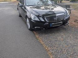 Schwarz Gebraucht 2010 Mercedes E350 Avantgarde Kombi | 9.600 € (Etwas zu teuer)