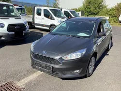Grau Gebraucht 2018 Ford Focus Business Edition Kombi | 4.986 €