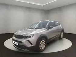 Kontrast grau/quarz silber Gebraucht 2022 Opel Mokka Edition SUV | 18.650 € (Fairer Preis)