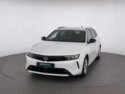 Weiß Gebraucht 2024 Opel Astra Enjoy Kombi | 22.470 € (Guter Preis)