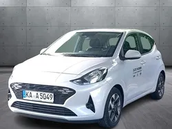 Grau Neu 2025 Hyundai i10 Trend Kleinwagen | 17.990 € (Etwas zu teuer)
