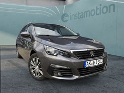 Grau Gebraucht 2021 Peugeot 308 Allure Kombi | 25.390 €