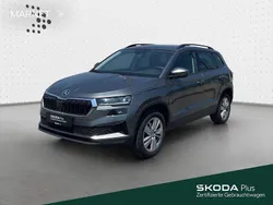 Graphitegrau metallic Gebraucht 2024 Skoda Karoq Selection SUV | 29.390 € (Guter Preis)