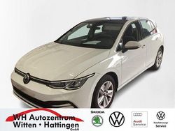 Weiß Gebraucht 2022 VW Golf VIII Life Limousine | 18.412 € (Fairer Preis)