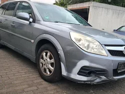 Silber Gebraucht 2007 Opel Vectra Edition Kombi | 1.800 € (Fairer Preis)