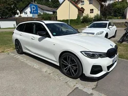 Weiß Gebraucht 2020 BMW 320 M Sport Kombi | 28.990 € (Superpreis)