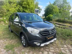 Grau "comete" Gebraucht 2016 Dacia Lodgy Basis Van / Kleinbus | 5.499 € (Fairer Preis)