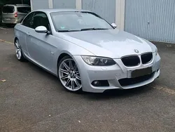 Silber Gebraucht 2009 BMW 325 Cabriolet M Sport Cabrio | 7.500 €