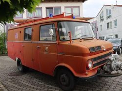 Rot Gebraucht 1965 Opel Blitz Basis Van / Kleinbus | 3.990 €
