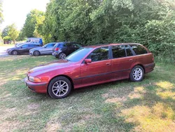 Rot Gebraucht 1999 BMW 520 Kombi | 2.000 € (Guter Preis)