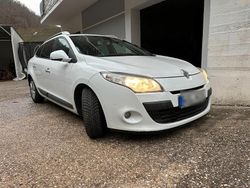 Weiß Gebraucht 2011 Renault Mégane GrandTour Kombi | 2.333 € (Superpreis)