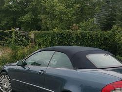 Blau Gebraucht 2008 Mercedes CLK350 Avantgarde Cabrio | 21.100 €