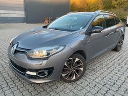Grau Gebraucht 2015 Renault Mégane III Dynamique Limousine | 5.100 € (Guter Preis)