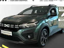 Grün Neu 2025 Dacia Sandero Expression Kleinwagen | 18.220 € (Etwas zu teuer)