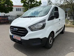 Weiß Gebraucht 2018 Ford Transit Custom Van / Kleinbus | 7.990 €