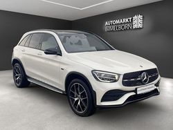 Diamantweiss metalliclack Gebraucht 2021 Mercedes GLC300e AMG SUV | 33.700 € (Etwas zu teuer)
