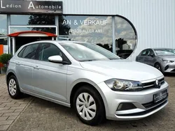 Silber Gebraucht 2018 VW Polo Comfortline Limousine | 12.900 € (Fairer Preis)