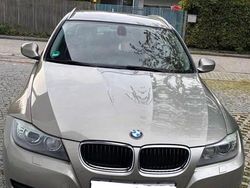Gold Gebraucht 2010 BMW 316 Lifestyle Kombi | 6.299 € (Etwas zu teuer)