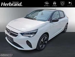 Jade weiss/arktis weiss Gebraucht 2022 Opel Corsa-e Edition Kleinwagen | 17.889 € (Etwas zu teuer)