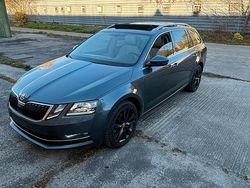 Grau Gebraucht 2017 Skoda Octavia Kombi | 8.900 € (Fairer Preis)