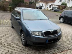 Silber Gebraucht 2004 Skoda Fabia Classic Limousine | 500 € (Superpreis)