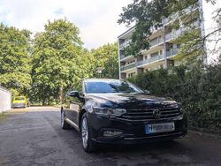 Schwarz Gebraucht 2020 VW Passat Business Kombi | 22.500 € (Guter Preis)