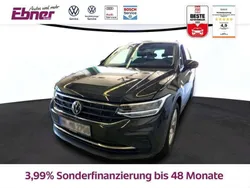 Uranograu Gebraucht 2023 VW Tiguan Life SUV | 26.880 € (Guter Preis)