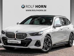 Alpinweiß uni Gebraucht 2024 BMW i5 M Sport Limousine | 59.950 €