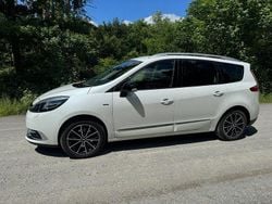 Weiß Gebraucht 2014 Renault Grand Scénic III Bose Edition Van / Kleinbus | 8.499 € (Fairer Preis)