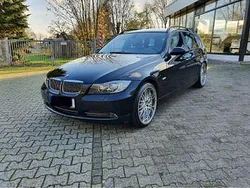 Schwarz Gebraucht 2007 BMW 330 Sport Line Kombi | 6.490 € (Fairer Preis)