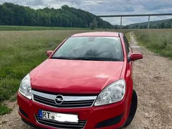 Rot Gebraucht 2009 Opel Astra Edition Kleinwagen | 1.250 € (Superpreis)