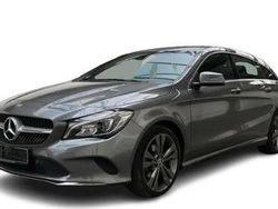 Grau Gebraucht 2018 Mercedes CLA200 Urban Kombi | 22.480 € (Fairer Preis)