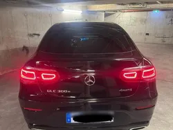 Mercedes GLC300