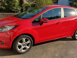 Rot Gebraucht 2009 Ford Fiesta Trend Kleinwagen | 3.550 € (Fairer Preis)