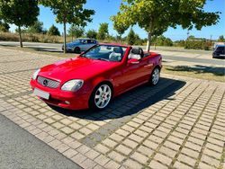 Rot Gebraucht 2001 Mercedes SLK230 Cabrio | 5.000 € (Teuer)