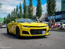 Gelb Gebraucht 2017 Chevrolet Camaro Cabrio | 32.500 € (Guter Preis)