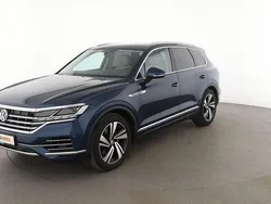 Blau Gebraucht 2018 VW Touareg Elegance SUV | 39.940 € (Etwas zu teuer)