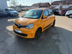 Gelb Gebraucht 2019 Renault Twingo LIMITED Kleinwagen | 10.900 € (Etwas zu teuer)