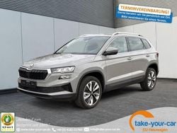 Blackmagic perleffekt Neu 2025 Skoda Karoq Selection SUV | 33.880 € (Guter Preis)