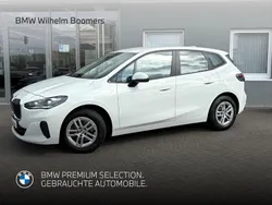 Weiss Gebraucht 2022 BMW 218 Active Tourer Van / Kleinbus | 24.980 € (Fairer Preis)