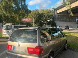 Grau Gebraucht 2005 Seat Alhambra Van / Kleinbus | 3.200 € (Fairer Preis)