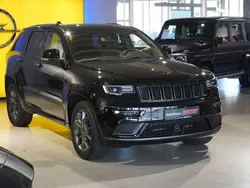 Schwarz Gebraucht 2021 Jeep Grand Cherokee Summit SUV | 43.590 € (Fairer Preis)